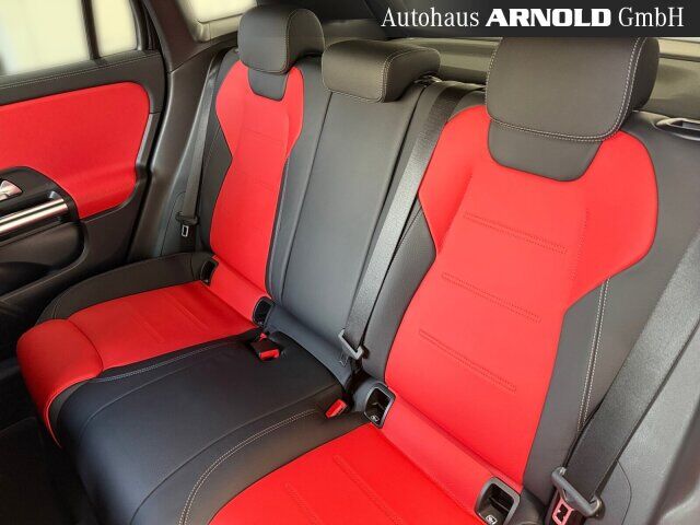 MERCEDES-BENZ GLA 250 4M AMG-Line Ansicht 13 für Fahrzeugdetailseite