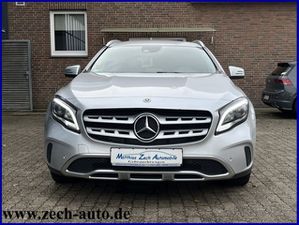 MERCEDES-BENZ GLA 200 d 4Matic Urban * Navi * Kamera