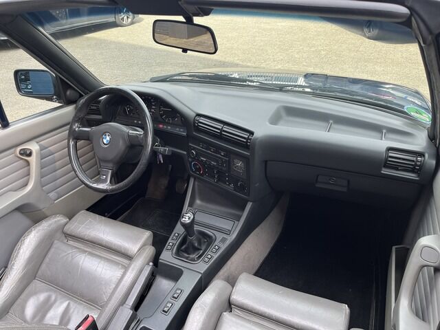BMW 318 i Cabrio * Leder * Sportsitze * H- Kennzeich