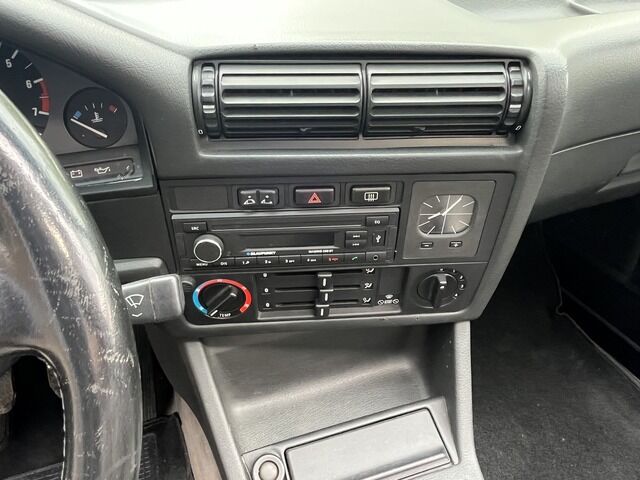 BMW 318 i Cabrio * Leder * Sportsitze * H- Kennzeich