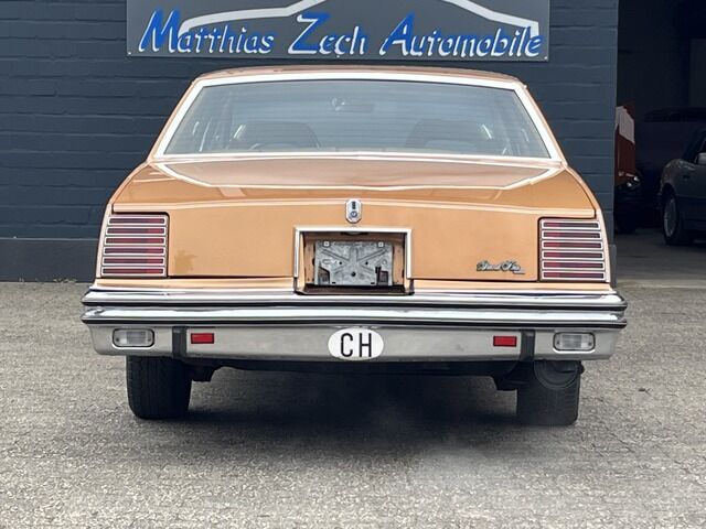 PONTIAC ANDERE Grand Prix 5,0 V 8 * Schweizer Fahrzeug