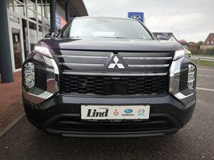 MITSUBISHI Outlander 2.4 PHEV 100 kW S-AWC Basis...