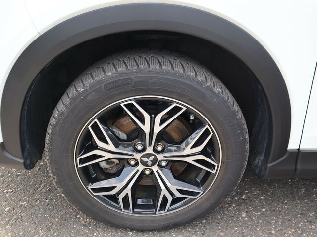 MITSUBISHI Eclipse Cross Plus Hybrid 4WD LED,PDC,ACAA,SHZ,UVM...... Ansicht 4 für Fahrzeugdetailseite