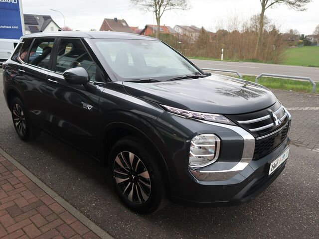 MITSUBISHI Outlander 2.4 PHEV S-AWC Diamant... Ansicht 9 für Fahrzeugdetailseite