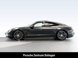 PORSCHE Taycan 4 Panoramadach Bose Abstand 20 Räder Surround viw