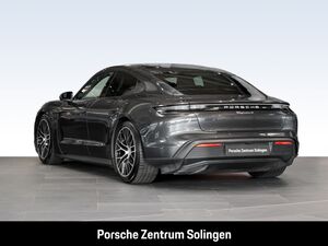 PORSCHE Taycan 4 Panoramadach Bose Abstand 20 Räder Surround viw
