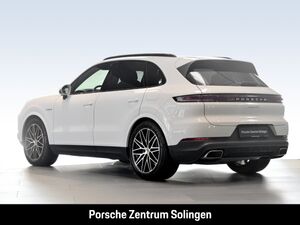 PORSCHE Cayenne E-Hybrid LUFT PANO HEADUP Hinterachslenkung Bose