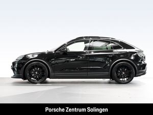 PORSCHE Macan 4 Panorma Luft Matrix Abstand 22