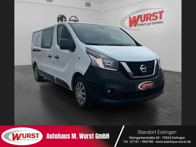 NISSAN NV300