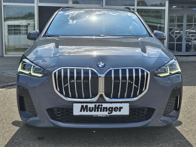 BMW 218 Active Tourer 218i AT. M Sport HUD ACC SuView Ad-LED H/K AHK Sportpaket Bluetooth Navi Klima PDC el. Fenster Ansicht 3 für Fahrzeugdetailseite