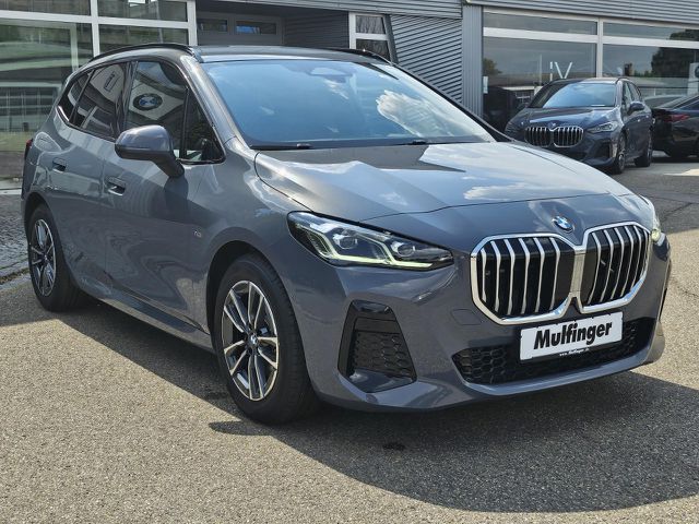 BMW 218 Active Tourer 218i AT. M Sport HUD ACC SuView Ad-LED H/K AHK Sportpaket Bluetooth Navi Klima PDC el. Fenster Ansicht 4 für Fahrzeugdetailseite