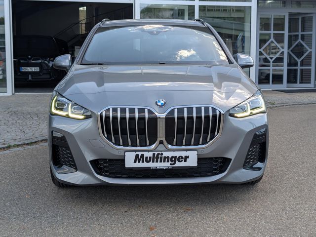 BMW 218 Active Tourer 218i AT. M Sport ACC HUD SurrView H/K Aktivs.AHK Sportpaket Bluetooth Navi LED Klima PDC el. Fenster Ansicht 3 für Fahrzeugdetailseite