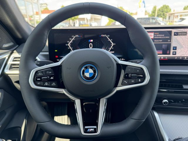 BMW i4 eDrive35 M Sport HUD ACC SuView Lenkradh.H/K Sportpaket Bluetooth Navi LED Vollleder Klima Standh Ansicht 11 für Fahrzeugdetailseite