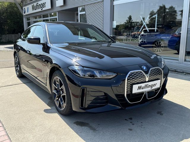 BMW i4 eDrive35 M Sport HUD ACC SuView Lenkradh.H/K Sportpaket Bluetooth Navi LED Vollleder Klima Standh Ansicht 4 für Fahrzeugdetailseite