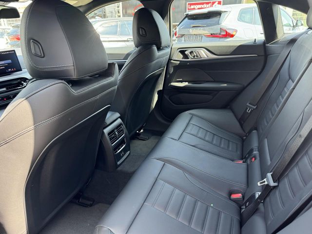 BMW i4 eDrive35 M Sport HUD ACC SuView Lenkradh.H/K Sportpaket Bluetooth Navi LED Vollleder Klima Standh Ansicht 9 für Fahrzeugdetailseite