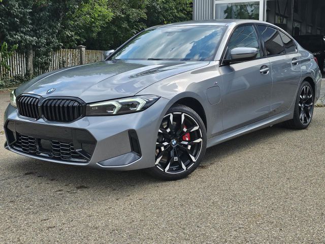 BMW 330 e xDr Lim.M Pro HUD ACC SuView Lenkh.AHK 19 Sportpaket Bluetooth Navi LED Vollleder Klima Standhz Ansicht 2 für Fahrzeugdetailseite