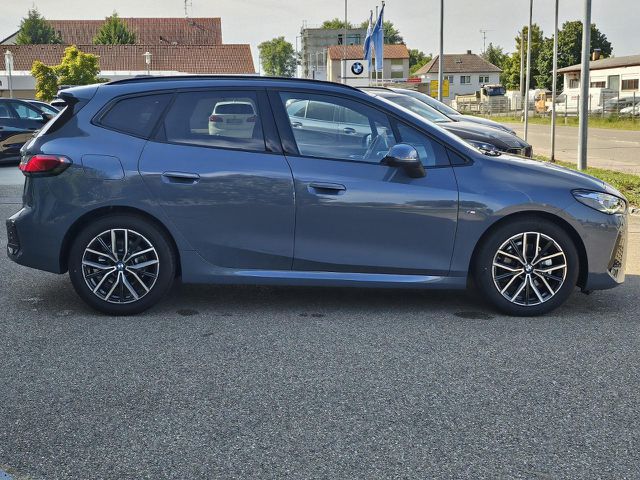BMW 218 Active Tourer 218i AT. M Sport ACC HUD SurrView H/K Aktivs.AHK Sportpaket Bluetooth Navi LED Klima PDC el. Fenster Ansicht 7 für Fahrzeugdetailseite