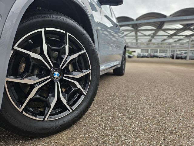 BMW X3 x30i M Sport ACC HUD Kamera Laser PanoD.AHK Sportpaket Bluetooth Navi Vollleder Klima Aktivlenkun Ansicht 10 für Fahrzeugdetailseite