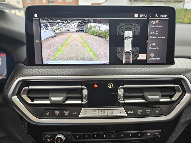 BMW X3 x30i M Sport ACC HUD Kamera Laser PanoD.AHK Sportpaket Bluetooth Navi Vollleder Klima Aktivlenkun Ansicht 15 für Fahrzeugdetailseite
