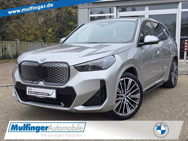 BMW iX1 x30 M Sport Pro HUD ACC PanoD.SuView.AHK 20 Sportpaket Bluetooth Navi LED Vollleder Klima Standh Ansicht 1 für Fahrzeugdetailseite
