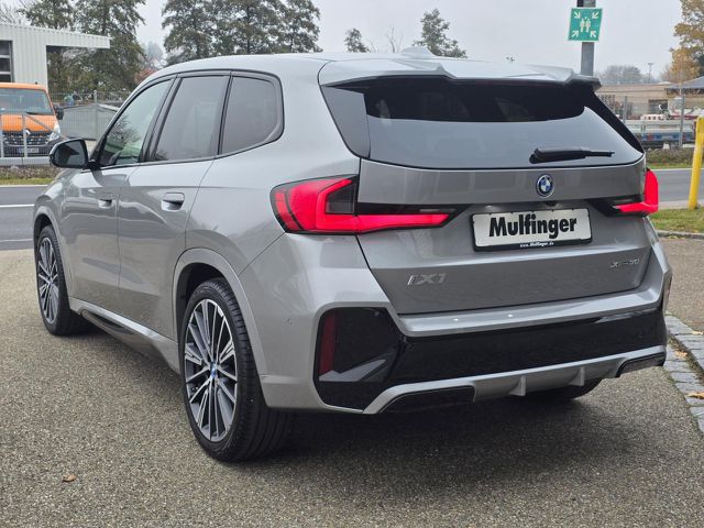 BMW iX1 x30 M Sport Pro HUD ACC PanoD.SuView.AHK 20 Sportpaket Bluetooth Navi LED Vollleder Klima Standh Ansicht 7 für Fahrzeugdetailseite