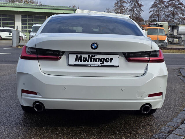 BMW 330 d Sports. ACC Kamera GlasD.Widescreen H/K AHK Bluetooth Navi LED Vollleder Klima PDC el. Fenster Ansicht 8 für Fahrzeugdetailseite