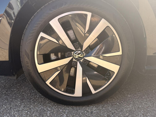 VW Passat Var.1.5 e-TSI DSG ACC Navi Kamera Sitzh. LED Klima Einparkhilfe el. Fenster Ansicht 10 für Fahrzeugdetailseite