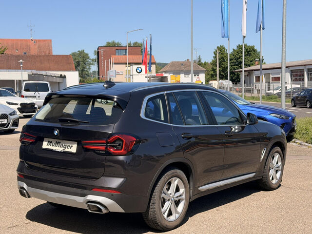 BMW X3 x20i Sports.Live-Navi Kamera Ad-LED AHK 18 Bluetooth Vollleder Klima PDC el. Fenster Ansicht 8 für Fahrzeugdetailseite