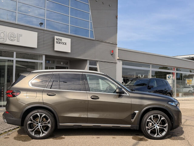 BMW X5 x30d HUD ACC SurView Ha/Ka.Lenkradh.AHK 21 Bluetooth Navi LED Vollleder Klima PDC el. Fenster Ansicht 5 für Fahrzeugdetailseite