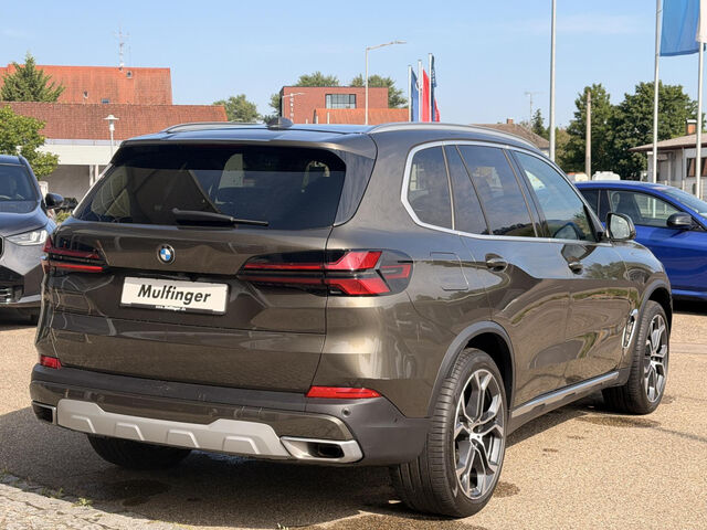 BMW X5 x30d HUD ACC SurView Ha/Ka.Lenkradh.AHK 21 Bluetooth Navi LED Vollleder Klima PDC el. Fenster Ansicht 7 für Fahrzeugdetailseite