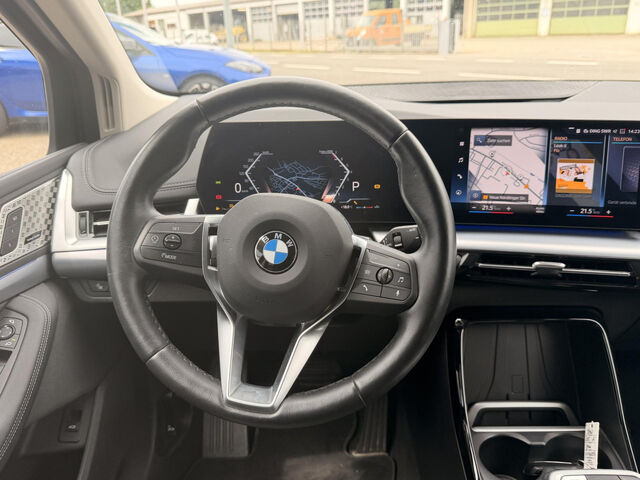 BMW 218 Active Tourer 218i AT.Kamera Widescreen Ha/Ka.Ad-LED KomfZ.AHK Bluetooth Navi Vollleder Klima PDC el. Fenster Ansicht 12 für Fahrzeugdetailseite