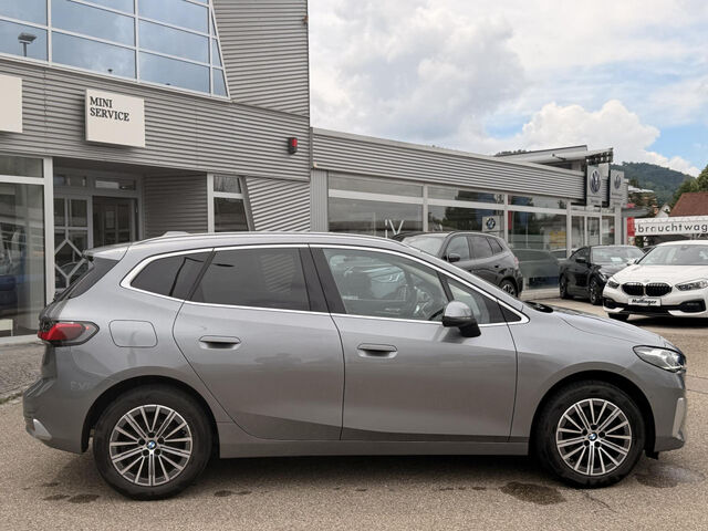 BMW 218 Active Tourer 218i AT.Kamera Widescreen Ha/Ka.Ad-LED KomfZ.AHK Bluetooth Navi Vollleder Klima PDC el. Fenster Ansicht 5 für Fahrzeugdetailseite