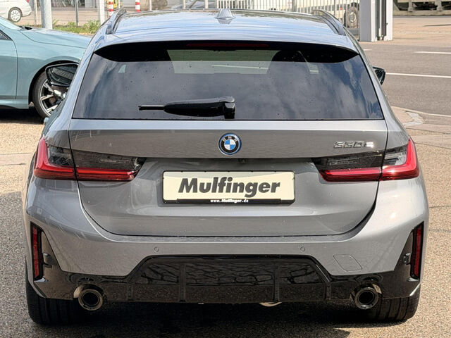 BMW 330 e Touring M-PAKET PRO Innovationspaket AHK Elek Sportpaket HUD Navi LED Vollleder Klima PDC el. F Ansicht 9 für Fahrzeugdetailseite