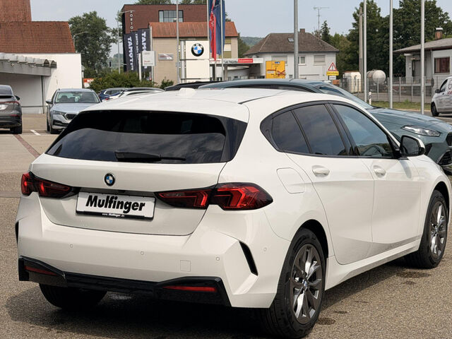 BMW 118 d Shz Hochglanz Shadow Line Adap. LED Bluetooth Navi Klima PDC el. Fenster Ansicht 8 für Fahrzeugdetailseite