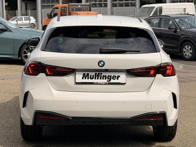 BMW 118 d Shz Hochglanz Shadow Line Adap. LED Bluetooth Navi Klima PDC el. Fenster Ansicht 9 für Fahrzeugdetailseite