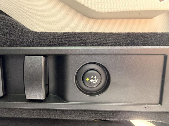 BMW 330 e Touring Innov.Pak. Ada.LED AHK LHZ ACC HiFi Navi Klima PDC el. Fenster Ansicht 10 für Fahrzeugdetailseite