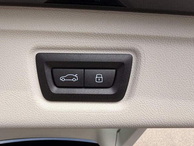 BMW 330 e Touring Innov.Pak. Ada.LED AHK LHZ ACC HiFi Navi Klima PDC el. Fenster Ansicht 12 für Fahrzeugdetailseite