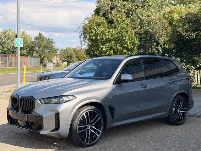 BMW X5 x30d M Sport PRO Iconic SurView Har/Kar.AHK Sportpaket Bluetooth HUD Navi LED Klima Standhzg PDC Ansicht 4 für Fahrzeugdetailseite