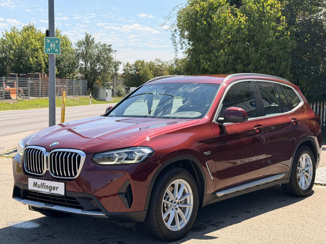 BMW X3 x30e Sports.SurView Navi KomfZug.Sitzh.Ad-LED Bluetooth Vollleder Klima PDC el. Fenster Ansicht 4 für Fahrzeugdetailseite
