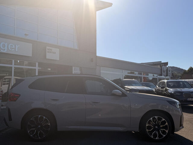 BMW X3 20d xDrive M Sport PRO AHK Elektr. Sitze Sportpaket HUD Navi LED Vollleder Klima PDC el. Fenster Ansicht 11 für Fahrzeugdetailseite