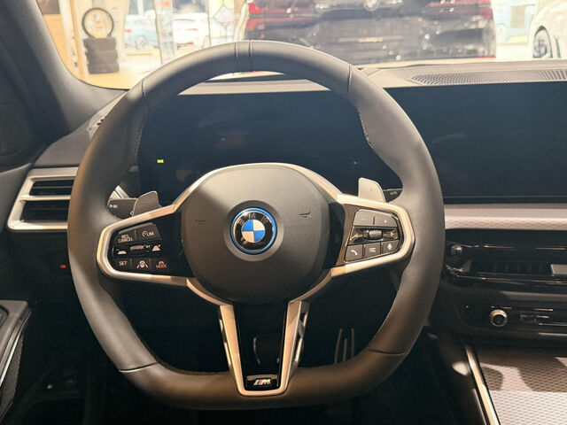 BMW 330 e Touring xDrive M Sportpaket AHK SHZ HiFi Navi LED Klima PDC el. Fenster Ansicht 10 für Fahrzeugdetailseite