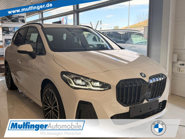 BMW 220 Active Tourer 220i AT M-Sport AHK PANO HUD ACC H/K Massage LHZ Sportpaket Navi LED Klima PDC el. Fenster Vorschau für Listenansicht
