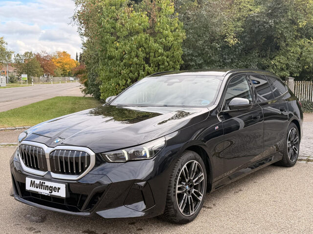 BMW 520 i T.M Sport Iconic ACC Sitzbel.PanoD.360°AHK Sportpaket Bluetooth HUD Navi LED Klima PDC el. Fen Ansicht 4 für Fahrzeugdetailseite