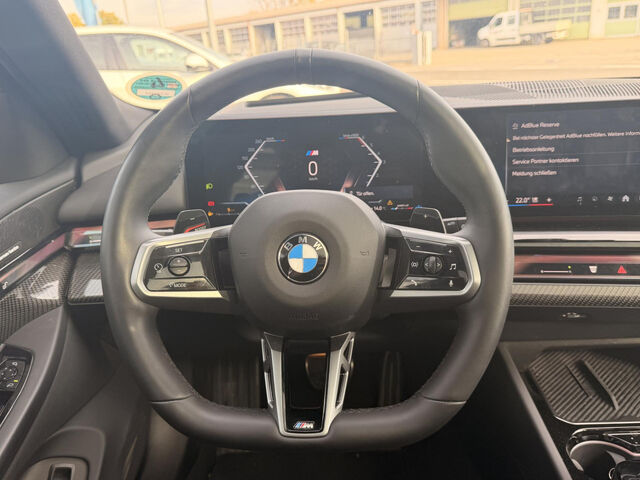 BMW 520 d xDr.T.M Sport Iconic ACC PanoD.Sitzbel.AHK Sportpaket Bluetooth HUD Navi LED Klima PDC el. Fens Ansicht 11 für Fahrzeugdetailseite
