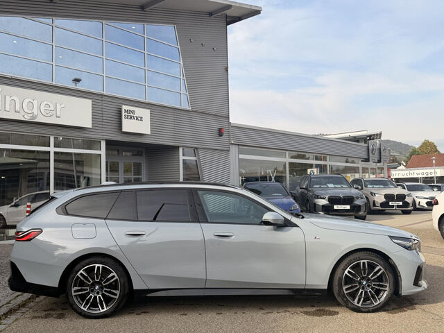 BMW 520 d xDr.T.M Sport Iconic ACC PanoD.Sitzbel.AHK Sportpaket Bluetooth HUD Navi LED Klima PDC el. Fens Ansicht 4 für Fahrzeugdetailseite