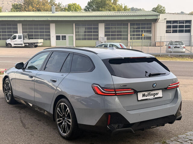 BMW 520 d xDr.T.M Sport Iconic ACC PanoD.Sitzbel.AHK Sportpaket Bluetooth HUD Navi LED Klima PDC el. Fens Ansicht 5 für Fahrzeugdetailseite