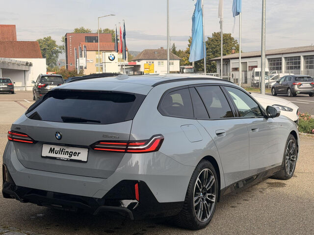 BMW 520 d xDr.T.M Sport Iconic ACC PanoD.Sitzbel.AHK Sportpaket Bluetooth HUD Navi LED Klima PDC el. Fens Ansicht 7 für Fahrzeugdetailseite