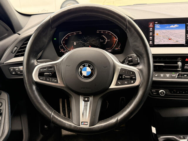BMW 116 i Aut.M Sport LED Live-Prof DAB Lenkradh.PDC Sportpaket Bluetooth Navi Klima Aktivlenkung el. Fen Ansicht 14 für Fahrzeugdetailseite