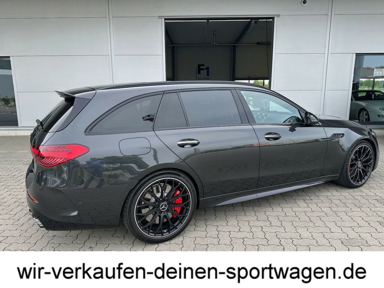 MERCEDES-BENZ C 63 AMG T 4Matic+ S E Performance (Design- und Ausstattungslinie Standard)... Ansicht 4 für Fahrzeugdetailseite