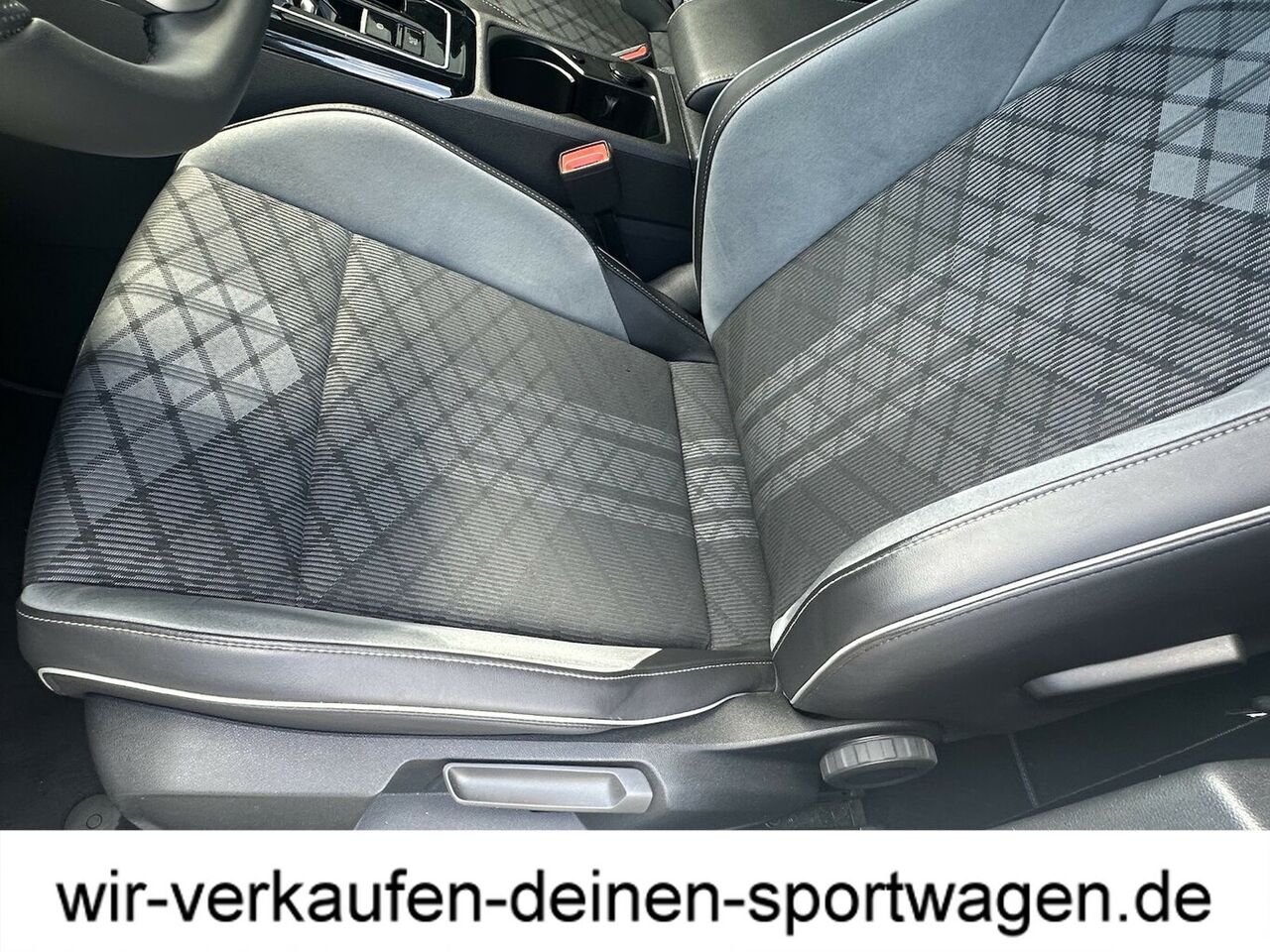 VW Golf R-Line Individ.-Einzelstück neuw. Zustand lückenlos VW-KD... Ansicht 14 für Fahrzeugdetailseite